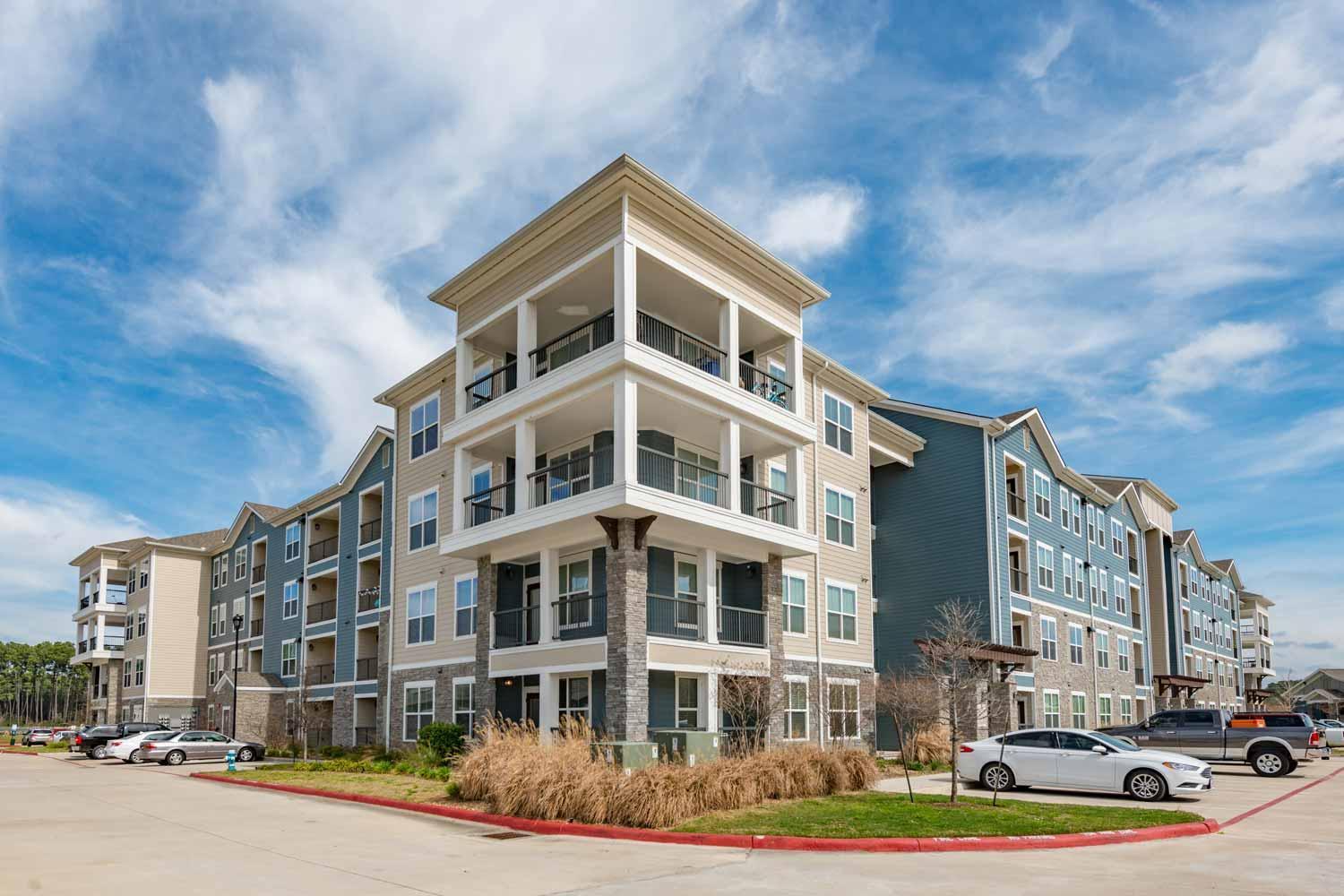 Spacious Furnished Resort Style Apartments Tomball Bagian luar foto