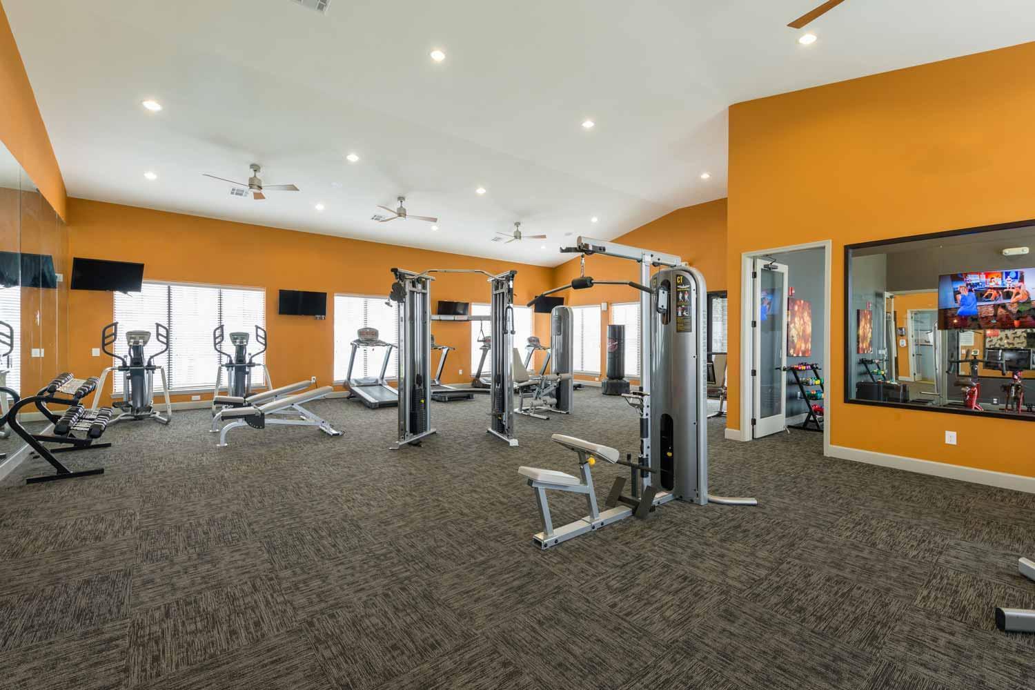 Spacious Furnished Resort Style Apartments Tomball Bagian luar foto
